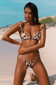 1D176814-E686-491A-A156-FD6E7A884053.gif