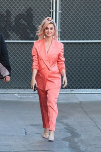        kat130220BZNimage103.jpg