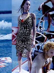 GB - Elle Girl (Summer 2002) - Board In The USA - 002.jpg