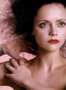 ARCHIVIO - Vogue Italia (February 2005) - Christina Ricci - 001.jpg