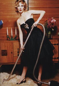 Vogue Italia (December 2005, Models Supplement) - Ilona Kuodiene - 002.JPG