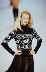 chanel-fw-1995 (38).jpg