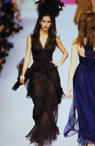 2100118359_chanel-fw-1995(6).thumb.jpg.35f0d897fe735c348b1357c695fff67e.jpg