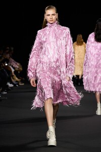 Deirdre Firinne Rochas Fall 2020 RTW PFW 1.jpg