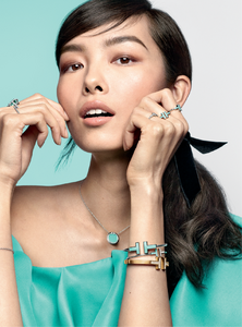 215791169_McDean_Tiffany__Co_Fall_Winter_19_20_03.thumb.png.fe4bdc5b9e043520b0db5d42ec63ac96.png