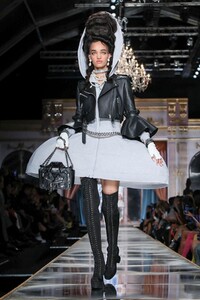 Ellen Rosa Moschino Fall 2020 RTW MFW 1.jpg