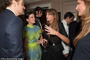 24180992-7956407-Chatty_The_couple_were_seen_mingling_with_producer_Jemima_Goldsm-a-232_1580599585199.jpg
