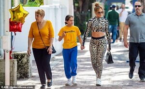 24322688-7967723-Standing_up_for_them_And_to_represent_women_and_single_moms_and_-a-24_1580871168985.jpg