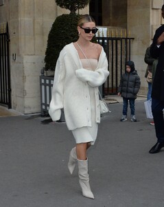         bal270220BZNimage112.jpg