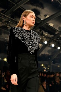         gig280220BZNimage24.jpg