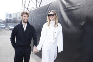 2toni_garrn_alex_pettyfer_1numero-magazine-defile-boss-milan-fashion-week-automne-hiver-2020-2021.jpg