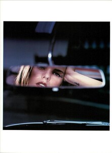 ARCHIVIO - Vogue Italia (August 2001) - A Streak Of Blue Denim - 003.jpg