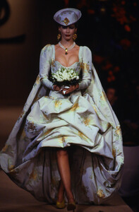 381775042_ysl-hc-ss-1997(4).thumb.jpg.0bcc74e1c108c9a8af28596f0c016ed9.jpg