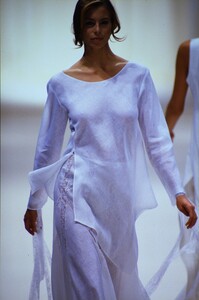 39637350_alberta-ferretti-ss-1994(4).thumb.jpg.f05f2bb2d6aebac93d06bd6032ba66c1.jpg