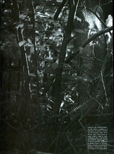 ARCHIVIO - Vogue Italia (August 2007) - Black From Top To Toe - 005.jpg