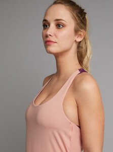 43150400_M.jpg