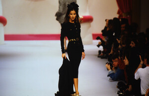 442046901_chanel-fw-1995(13).thumb.jpg.610d09d25b2b5573d016c43e306eab75.jpg