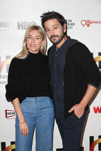 Sienna+Miller+6th+Annual+Horizon+Award+Sundance+a8IzawVv72lx.jpg