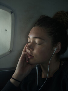 490203026_LilOliday-1.thumb.jpg.e14afeda02446848fe76c932aaadaa40.jpg