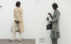 5-ANOK_YAI_VOGUE_ITALIA_AUGUST_2019_ROE_ETHRIDGE.thumb.jpg.058f73621d2eda8b52c65b6363e8e2df.jpg