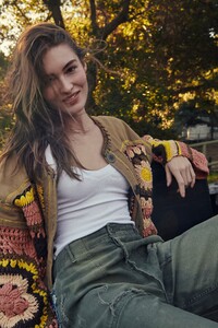 55329882_031_e.jpg