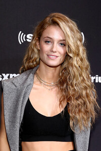 Kate+Bock+SiriusXM+Super+Bowl+LIV+Day+3+y8zizTgThFex.jpg
