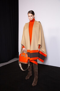 Michael+Kors+Fall+2020+Backstage+qnRd0DTwPYcx.jpg
