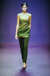 578450361_prada-fw-1999(11).thumb.jpg.eff153660d1b72953a7c635ad61ea36b.jpg