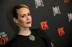 Sarah+Paulson+FX+American+Horror+Story+100th+uoueIfmy9zMx.jpg