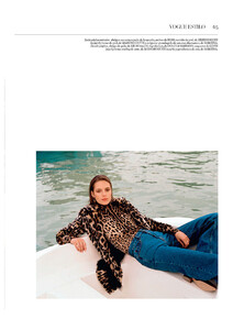 6-ESTHER_HEESCH_VOGUE_SPAIN_AW19_ANYA_HOLDSTOCK.thumb.jpg.1c45b9f909effc2817b6b235744b8f03.jpg