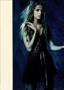 ARCHIVIO - Vogue Italia (December 2005) - All That Mix - 003.jpg
