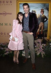 Zooey+Deschanel+Premiere+Focus+Features+Emma+BgHSq6a3cpLx.jpg