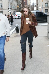        gig120220BZNimage14.jpg