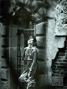 ARCHIVIO - Vogue Italia (October 2007) - The Chic Old Days - 007.jpg