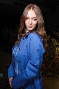       lar110220BZNimage1001.jpg