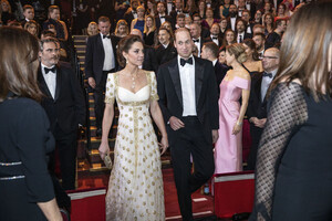 Duke+Duchess+Cambridge+Attend+EE+British+Academy+EKpzJWj0Icyx.jpg