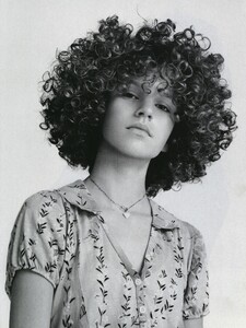 810355189_VOGUEItaliaALLSUMMERLONG8.thumb.jpg.5b34124f93a6e2ebd6a9c60390dcef05.jpg
