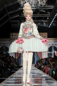 Mathilde Henning Moschino Fall 2020 RTW MFW 1.jpg