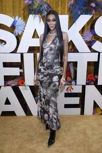 Winnie+Harlow+L+Avenue+Saks+Celebrates+First+nXPS1QVX4J4x.jpg