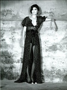 ARCHIVIO - Vogue Italia (April 2008) - Audrey Tautou - 002.jpg