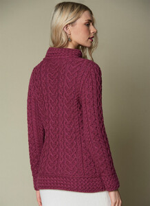 Basket Stitch Turtleneck Sweater magenta 02.jpg