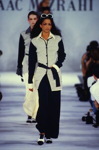 892924526_isaac-mizrahi-ss-1993(1).thumb.jpg.96d5e62113ab306c08700dde66ca2ea5.jpg