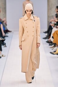 Sofia Steinberg Max Mara Fall 2020 W MFW 1.jpg