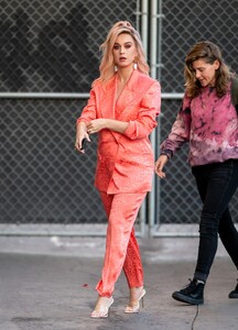        kat130220BZNimage144.jpg