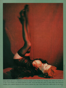 Eva Herzigova - 1992 05 Glamour Fr - Ph. Paolo Roversi 004.jpeg