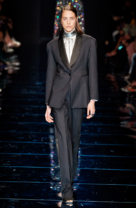 984289263_Sportmax(7).thumb.png.39383ee90661b024c3bf7cb1141a550a.png
