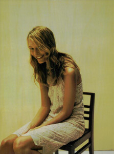 ARCHIVIO-Vogue-Italia-February-2001-People-To-Watch-026.jpg