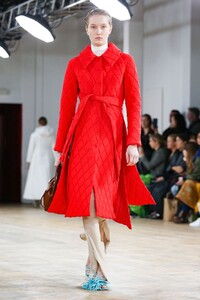 AWAKE-RTW-FW20-London-8034-1581799128.thumb.jpg.7458fe1cbc99e9099b92197c354e5704.jpg