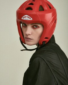 Alexina-Graham-Boxing-Editorial10.thumb.jpg.5688579da15de2efe05c21044a003382.jpg