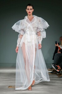 Alexis-Mabille-Haute-Couture-SS20-Paris-2091-1579615735.thumb.jpg.ab9378866a5c6db84d91dcae6edd5dc1.jpg